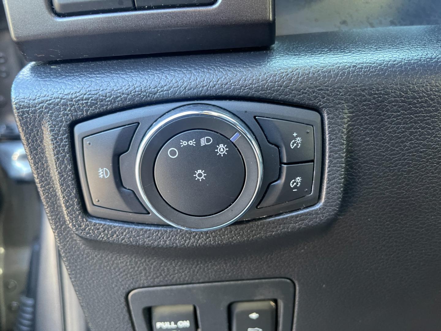 2021 Gray /Black Ford Expedition Limited 302A 4WD (1FMJU2AT0ME) with an 3.5L V6 DOHC 24V TWIN TURBO engine, 10 Speed Auto transmission, located at 11115 Chardon Rd. , Chardon, OH, 44024, (440) 214-9705, 41.580246, -81.241943 - Photo#24
